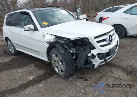 2015 Mercedes-Benz Glk 350 4Matic z USA, uszkodzony, nr VIN WDCGG8JB2FG356159